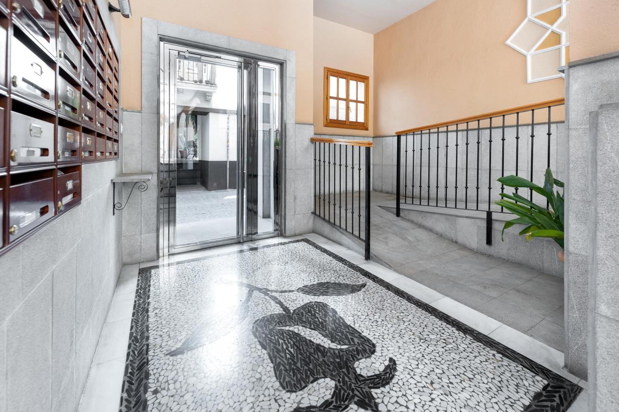 Apartamento Adultos Centro Nueva De La Virgen 2 Free Parking Granada Dış mekan fotoğraf